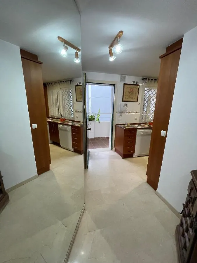 Estepona Beach Suites. Playa 0*,  Spain