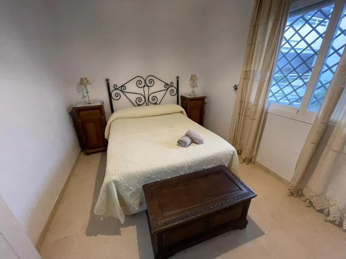 Estepona Beach Suites. Playa